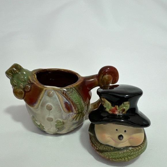 Snowman Top Hats Miniature Teapot Creamer Matching Salt & Beanie Pepper Shakers - Picture 9 of 12